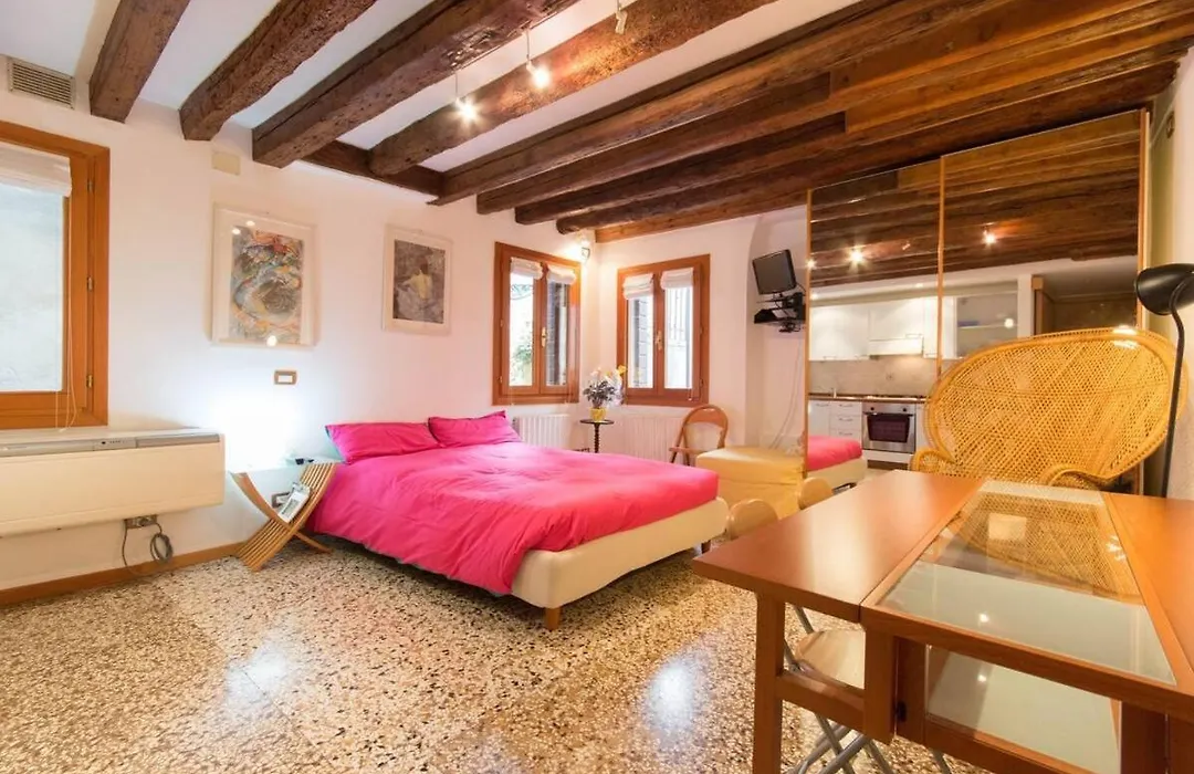 Appartamenti Ca D'Oro-1
